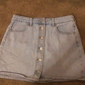 PacSun light wash jean skirt